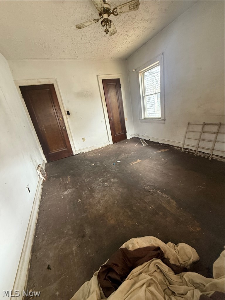 S H Helzers Mount Pleasant Su - Residential