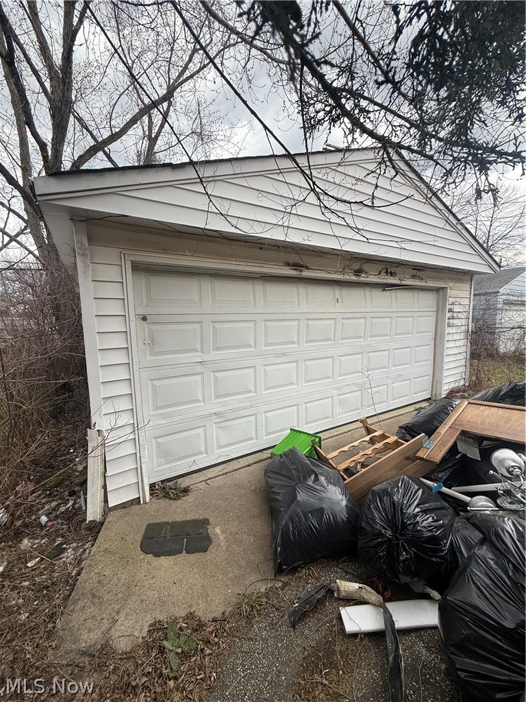 S H Helzers Mount Pleasant Su - Residential