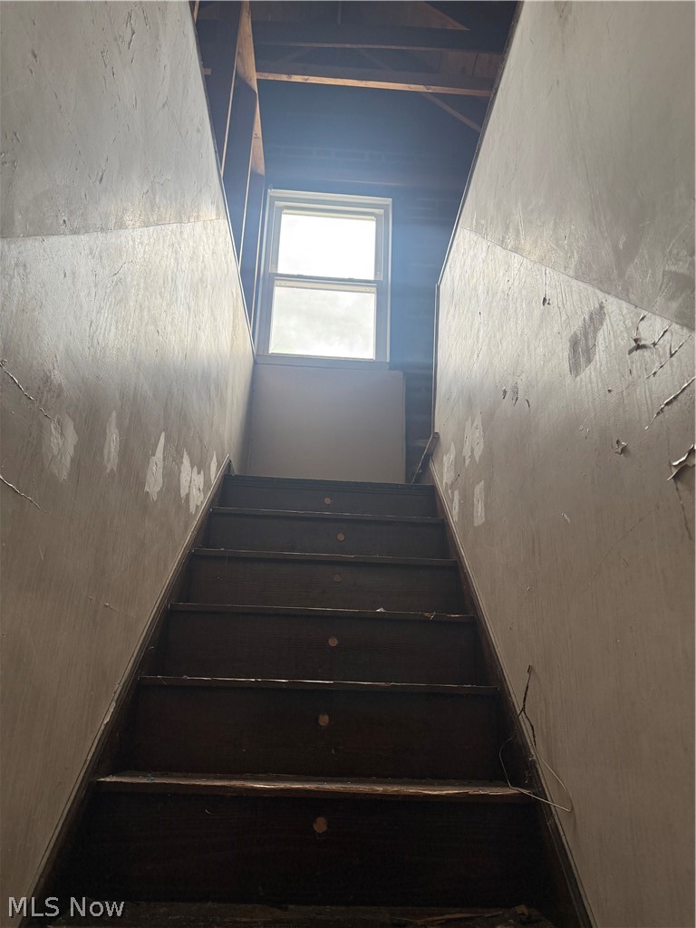 S H Helzers Mount Pleasant Su - Residential