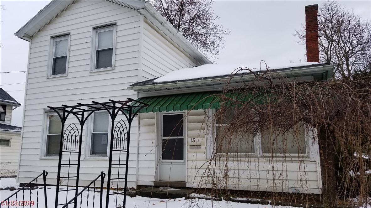 Nice two bedroom home in SW Massillon. This home has a nice sized back yard with a covered patio. The interior has a nice layout and is much bigger than it appears. Schedule your showing today!