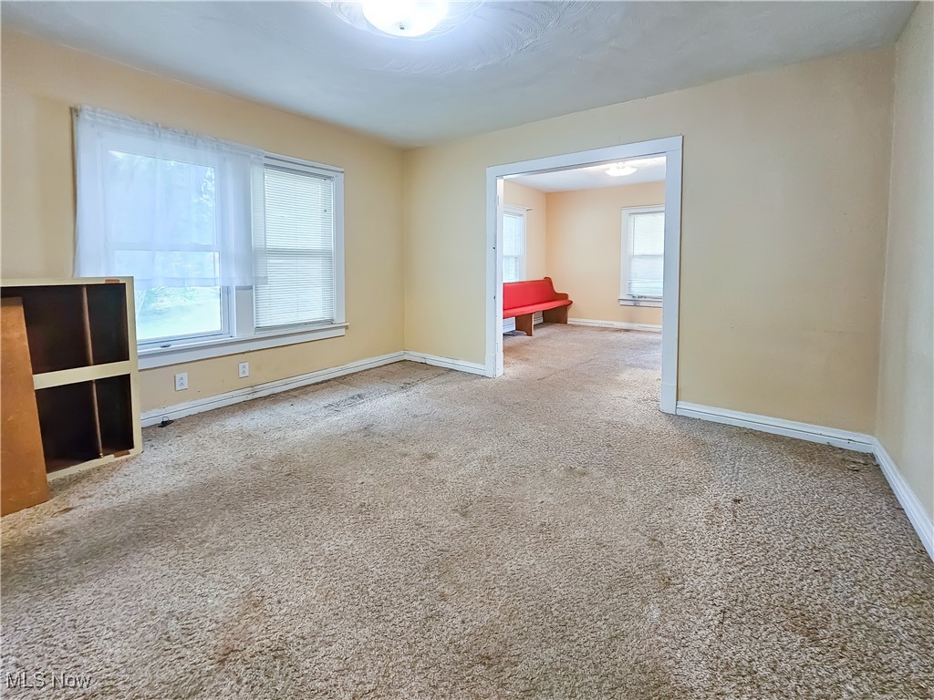 Greentown Village - Commercial Sale