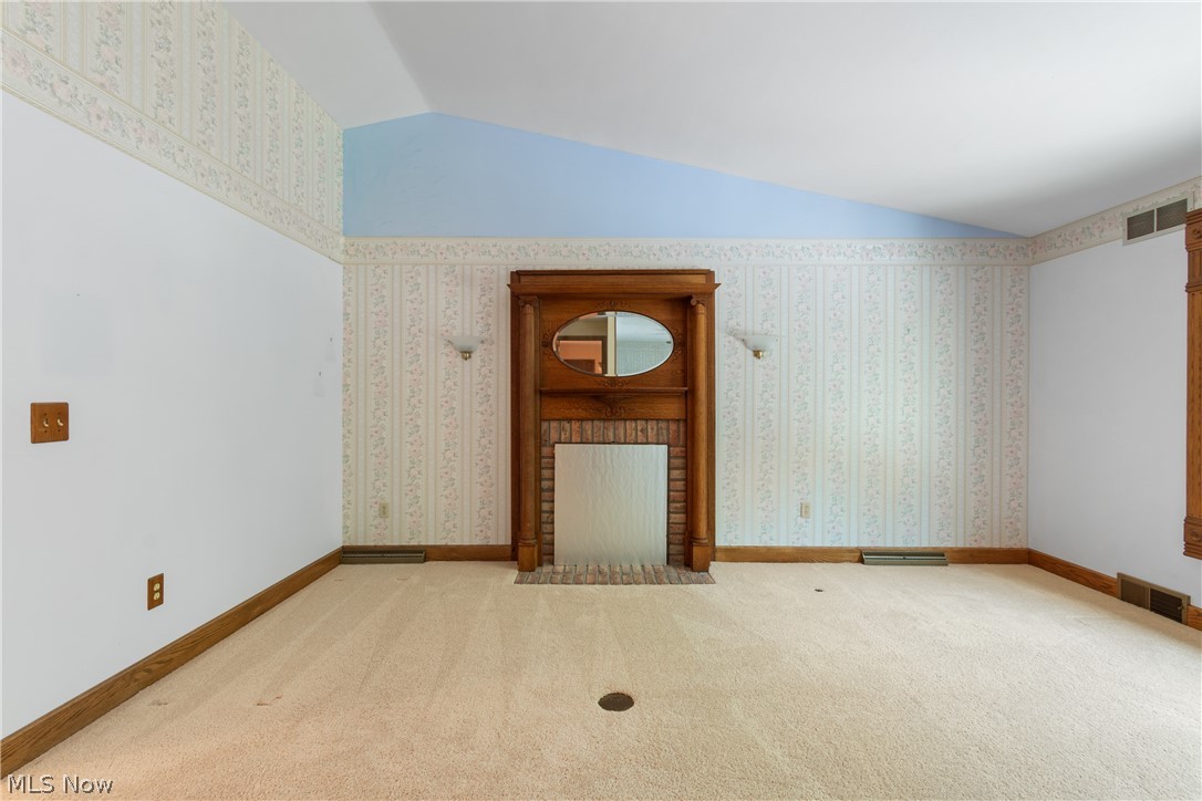 Amesbury Hi - Residential