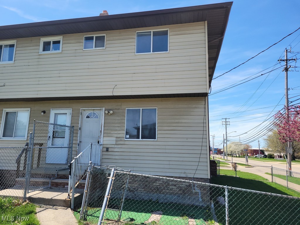 1393 E 262nd Street, Euclid, Ohio image 4