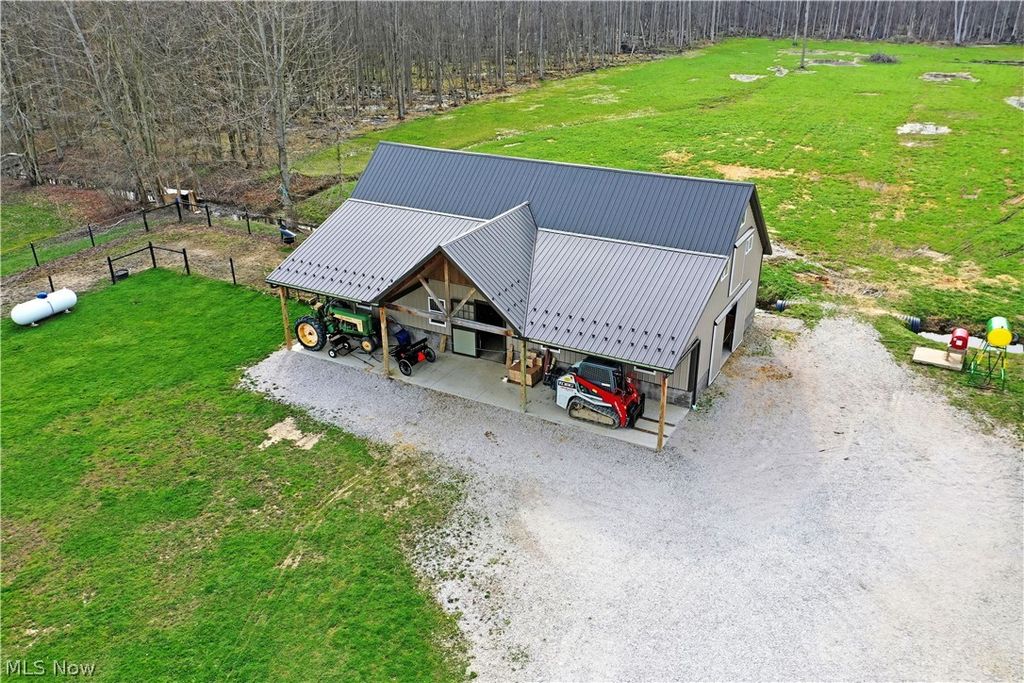 Photo of 4429 Ireland Road, Rome, OH 44085 (MLS # 5198419)