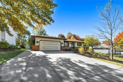 Tiny photo for 4081 Clearwater Drive, Parma, OH 44134 (MLS # 5246832)