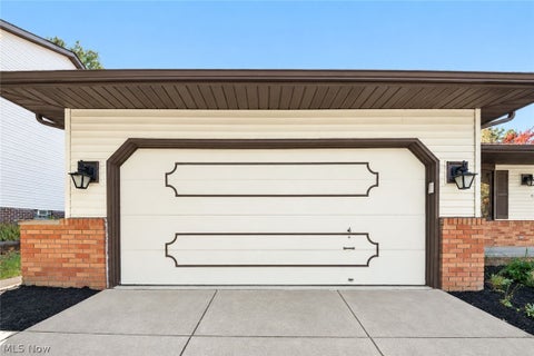 Tiny photo for 4081 Clearwater Drive, Parma, OH 44134 (MLS # 5246832)