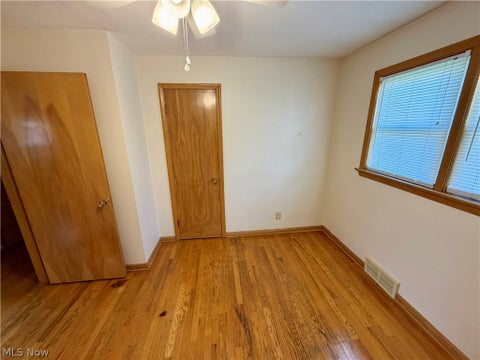 Tiny photo for 512 Maplewood Avenue, Struthers, OH 44471 (MLS # 5240760)