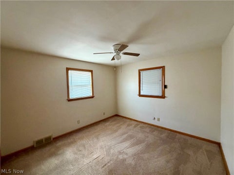 Tiny photo for 512 Maplewood Avenue, Struthers, OH 44471 (MLS # 5240760)