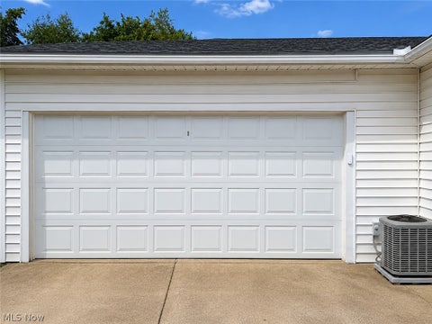 Tiny photo for 512 Maplewood Avenue, Struthers, OH 44471 (MLS # 5240760)