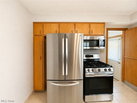 Tiny photo for 512 Maplewood Avenue, Struthers, OH 44471 (MLS # 5240760)