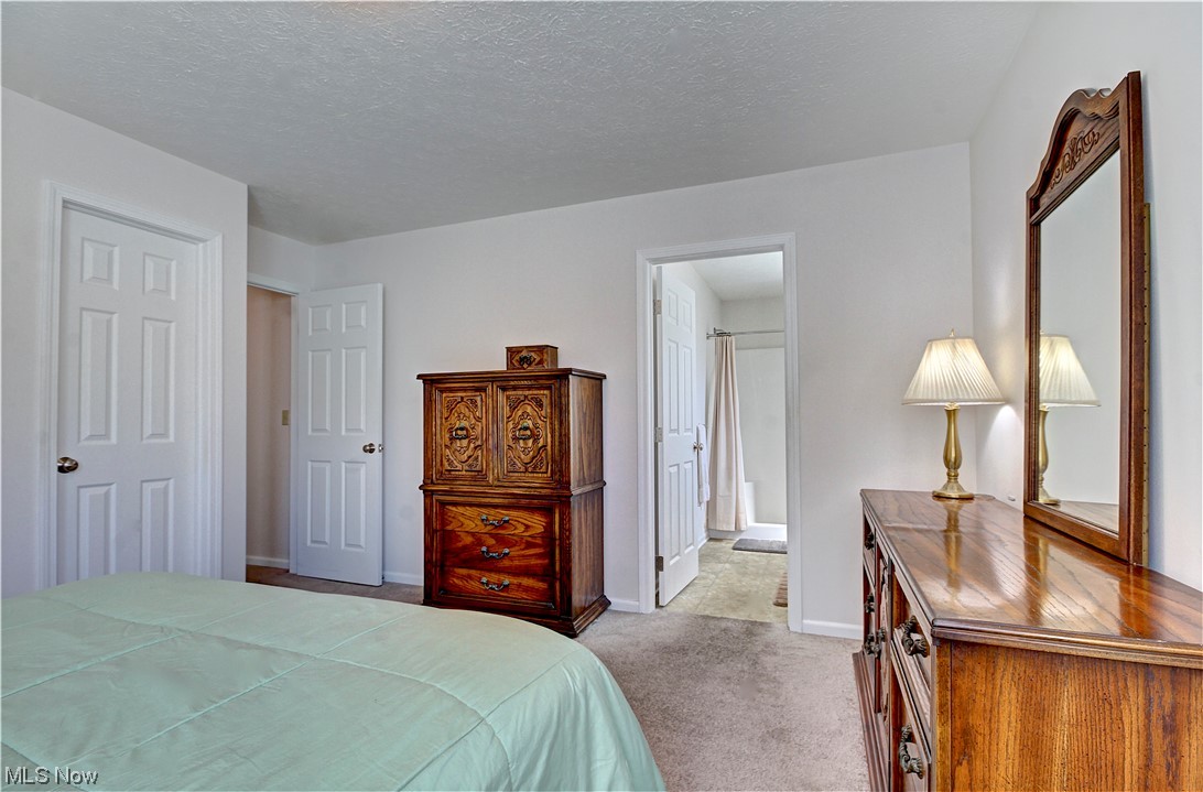 Commons/Fieldstone Lakes Town Ho - Residential