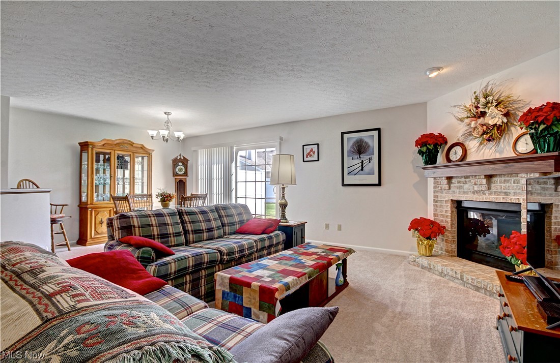 Commons/Fieldstone Lakes Town Ho - Residential