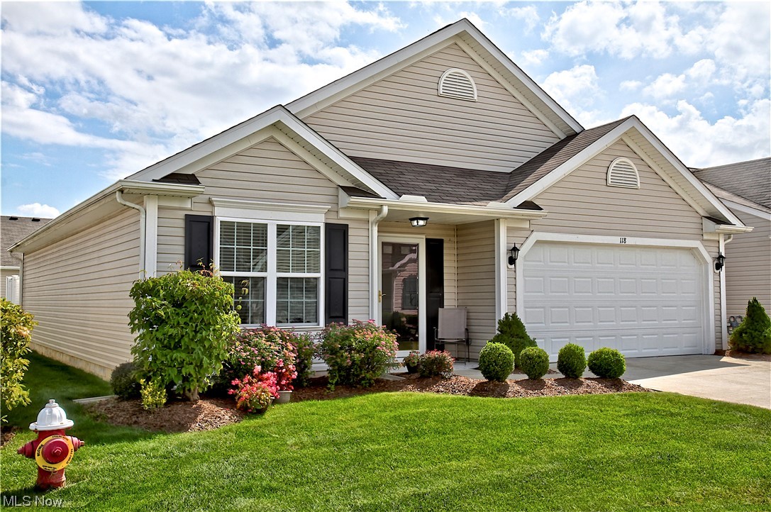 Commons/Fieldstone Lakes Town Ho - Residential