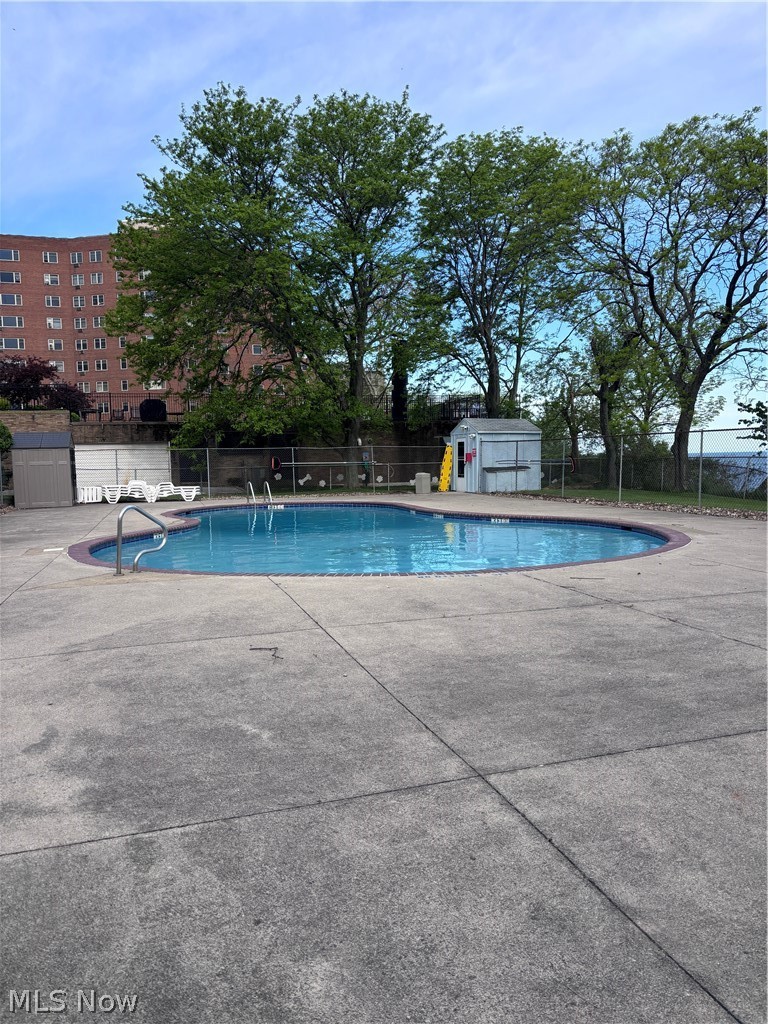 Edgewater Towers Condo - Residential
