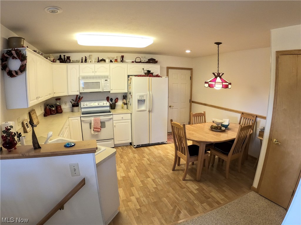 Commons/Vlgs/Wetherington Condo - Residential