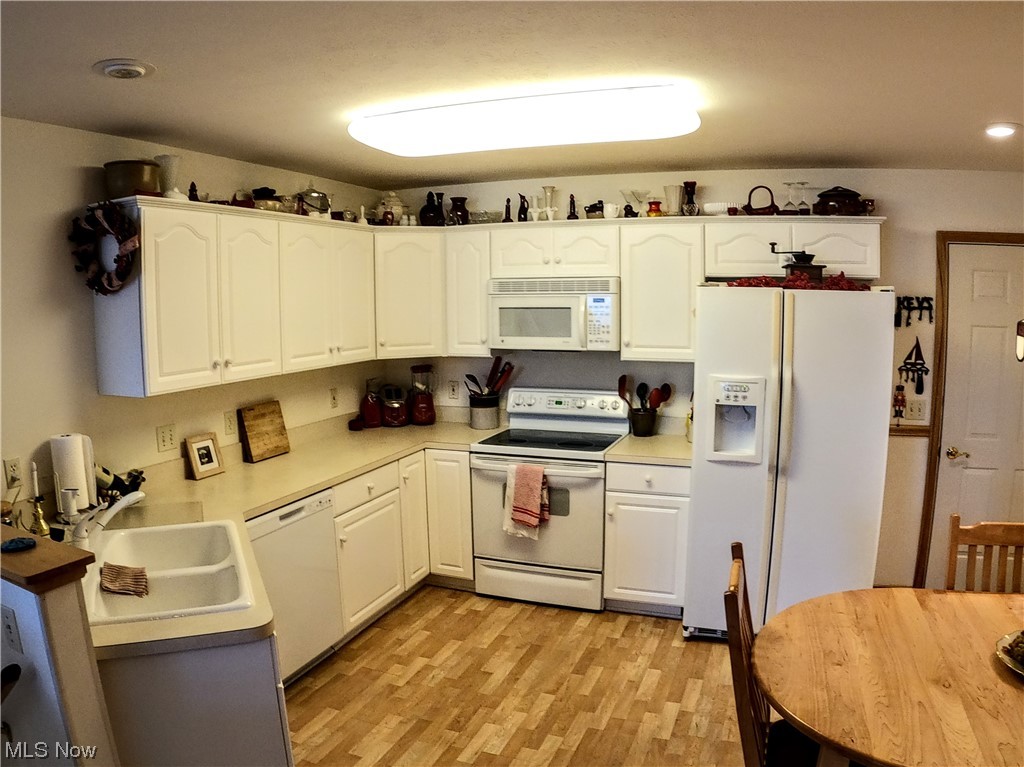 Commons/Vlgs/Wetherington Condo - Residential