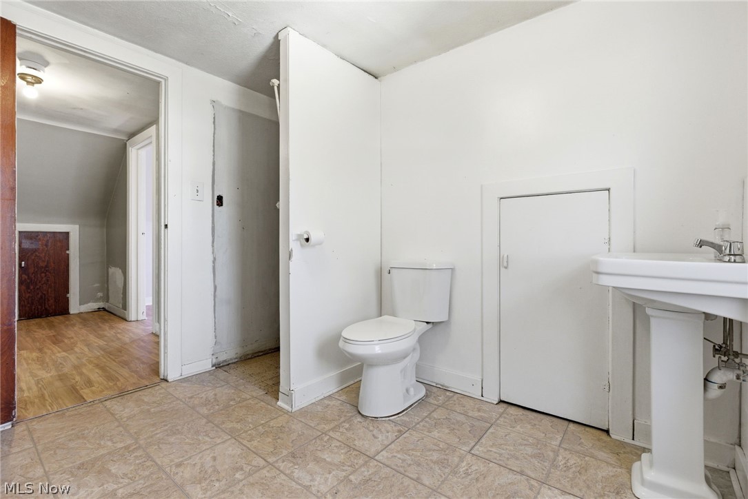 Mcdonald-Niles Realty Co - Residential