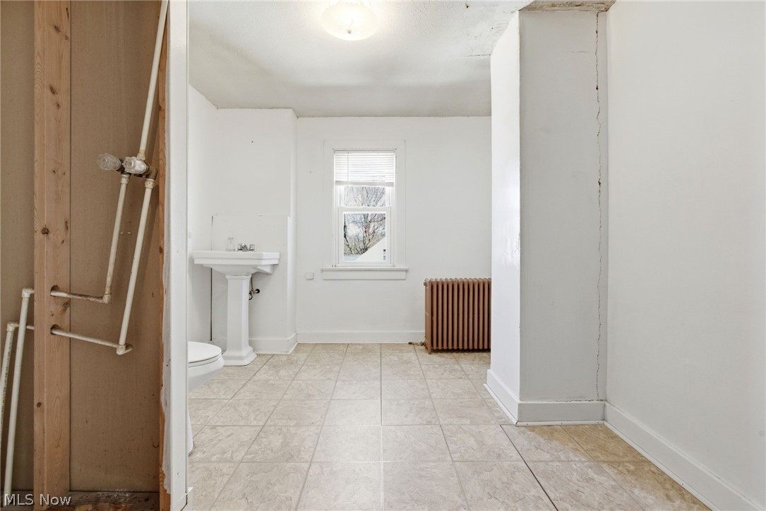 Mcdonald-Niles Realty Co - Residential