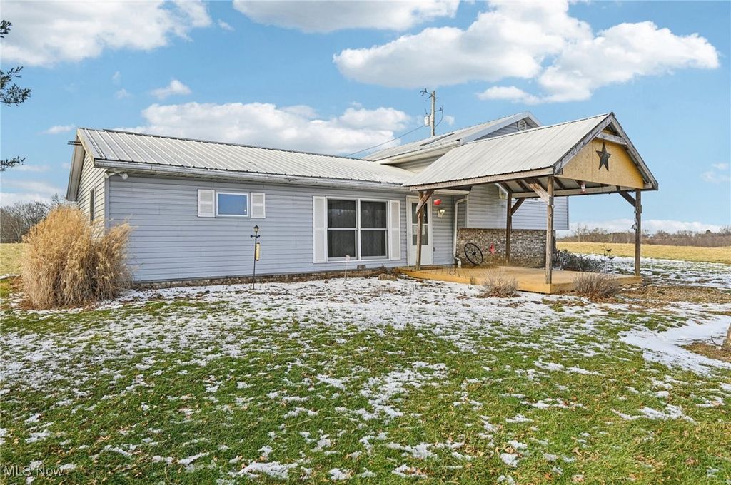 Photo of 3100 Durant Road, Zanesville, OH 43701 (MLS # 5181514)