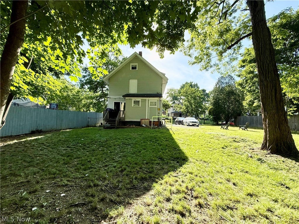 869 Berwin Street