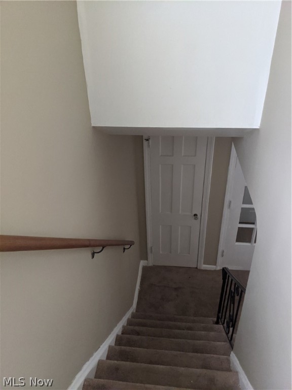 S H Kleinman Realty Cos Shake - Residential