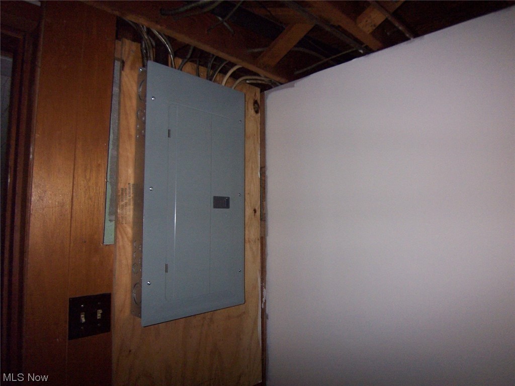 Sunset Country Club - Residential Income