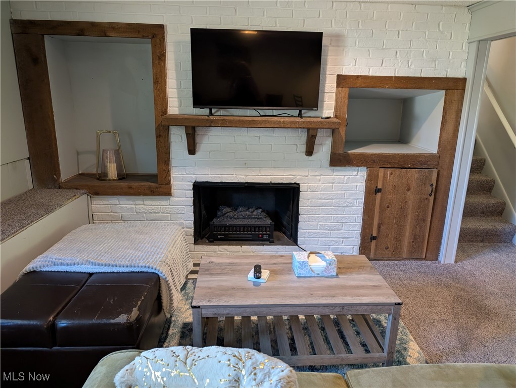 Parkway Estate #2 - Residential Lease