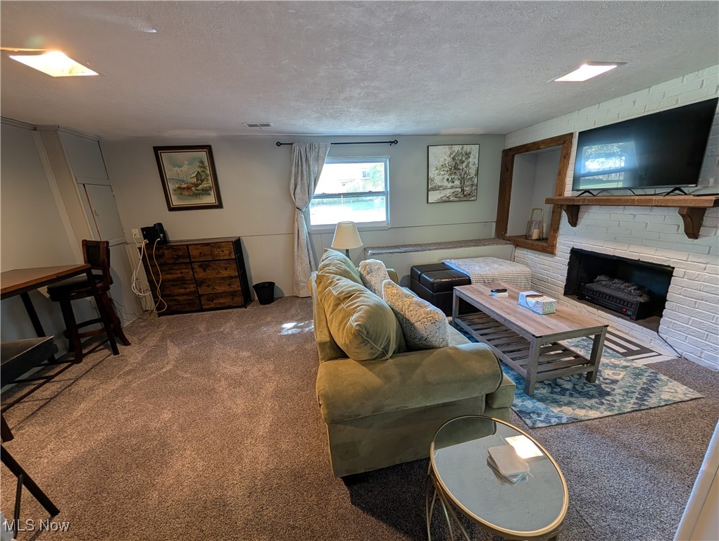 Parkway Estate #2 - Residential Lease