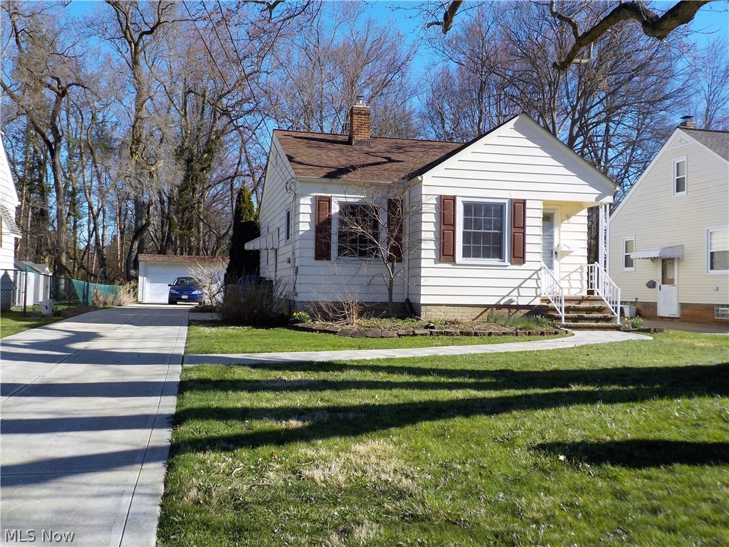 Kempers Clague Manor - Residential