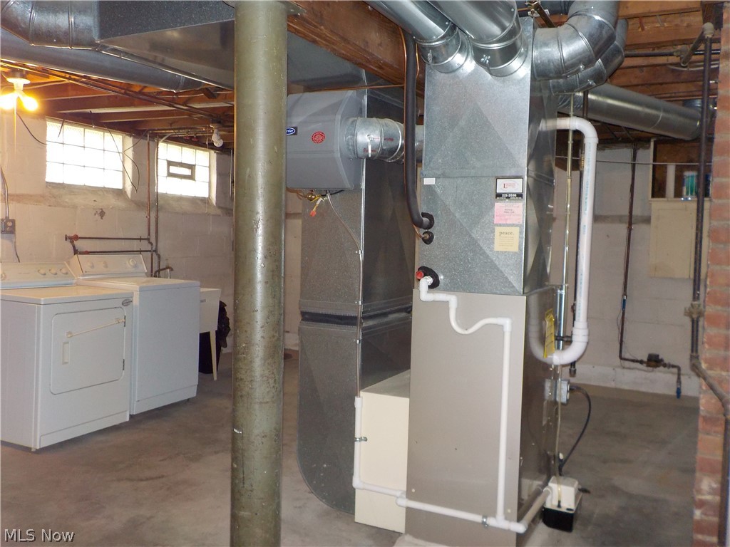 Kempers Clague Manor - Residential