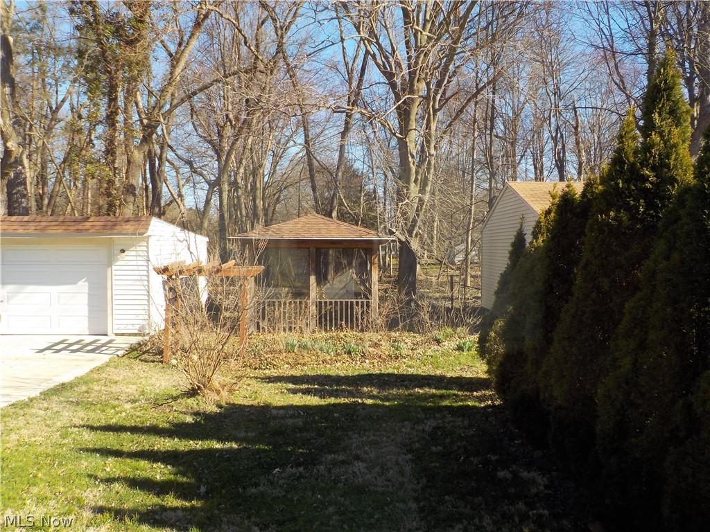 Kempers Clague Manor - Residential