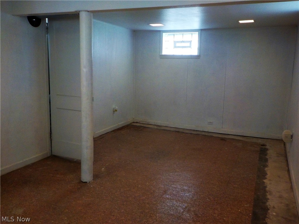 Kempers Clague Manor - Residential