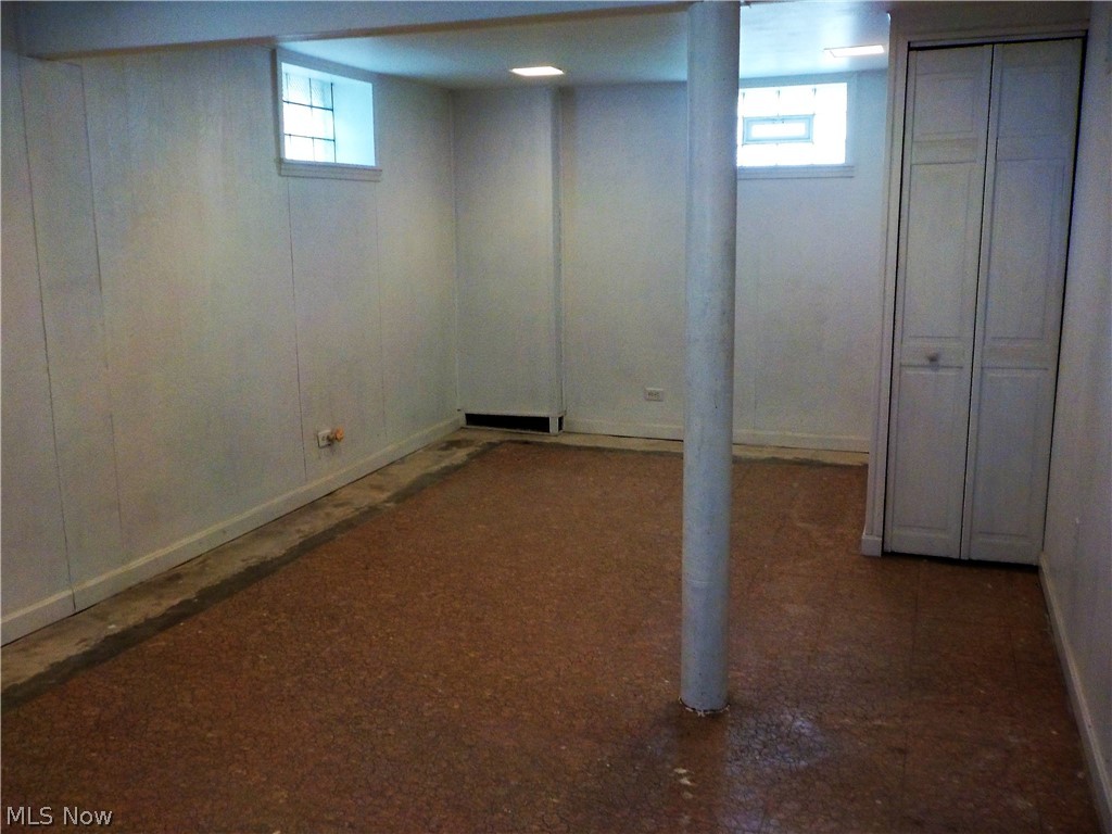 Kempers Clague Manor - Residential