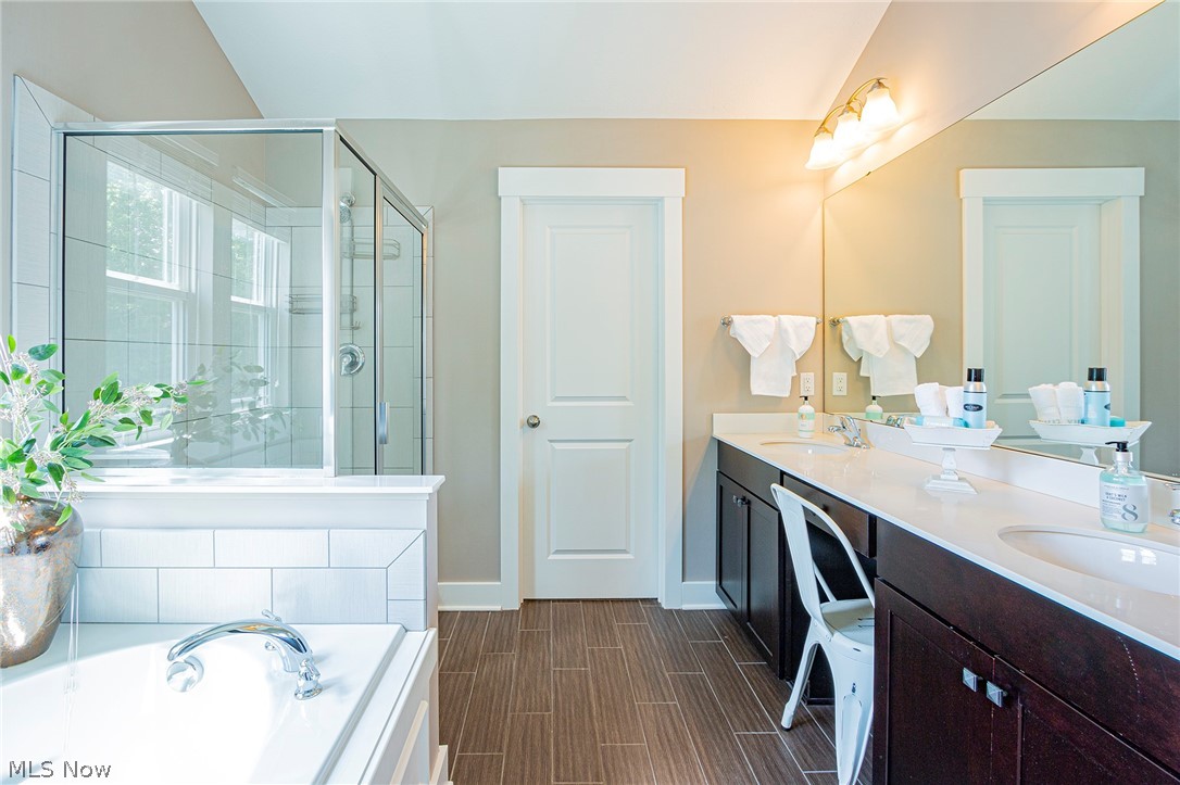 Kings Ridge Ph Five - Residential