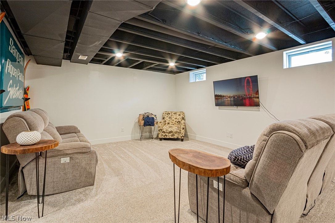 Kings Ridge Ph Five - Residential