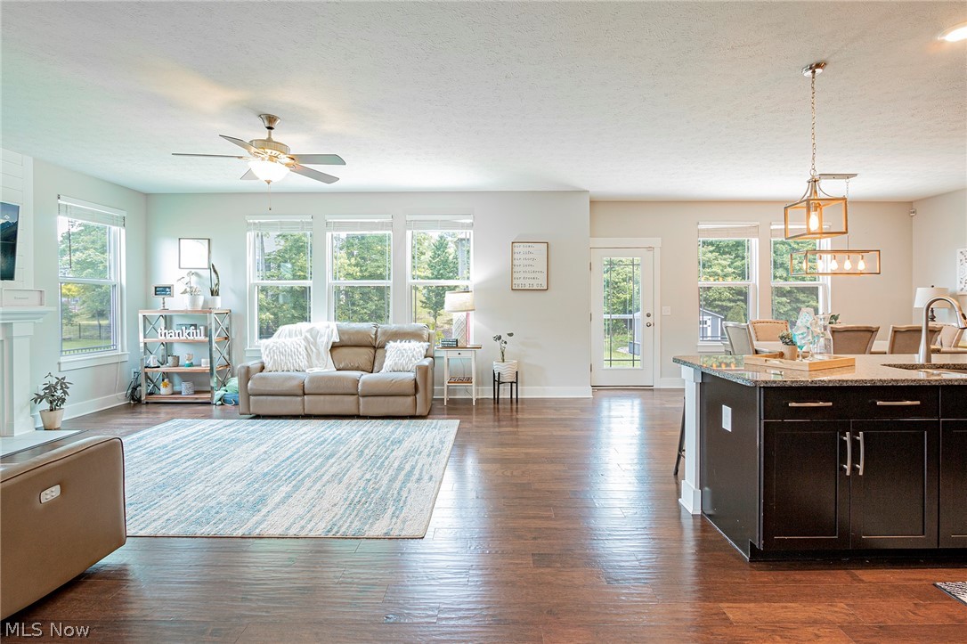 Kings Ridge Ph Five - Residential