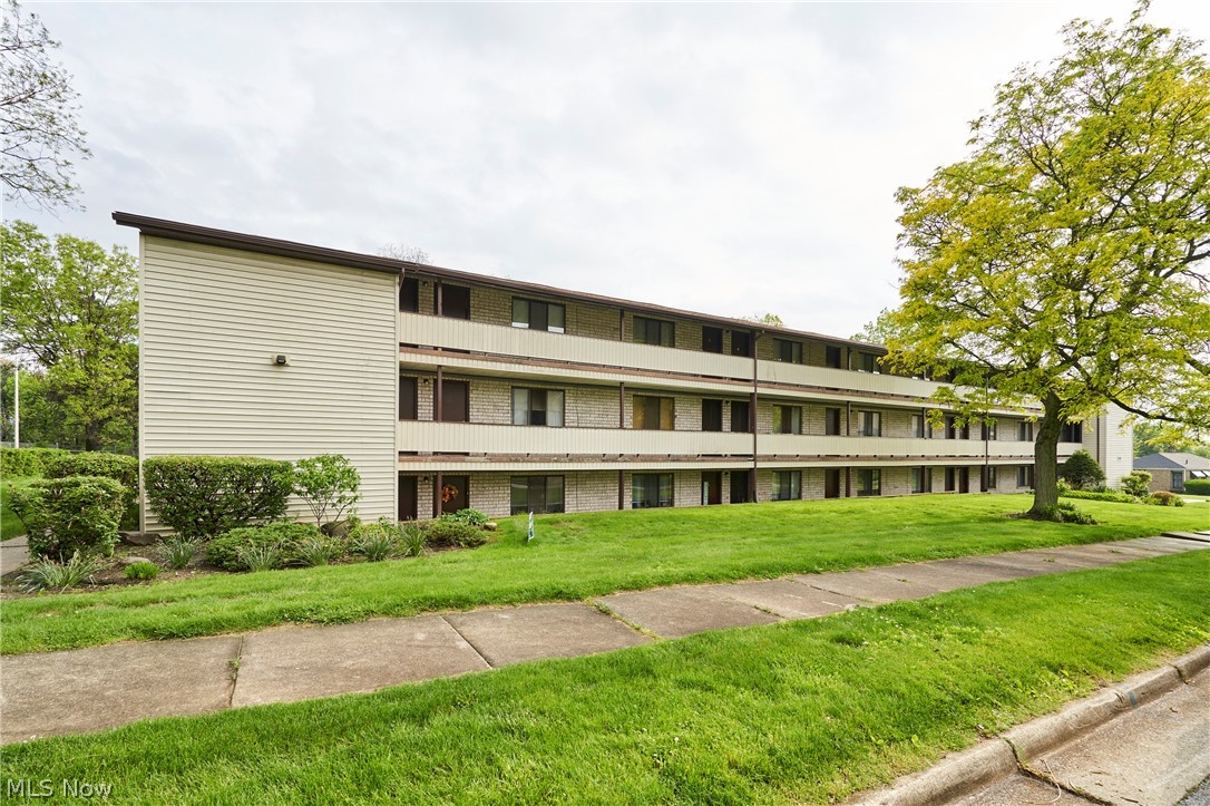 Akron - Commercial Sale