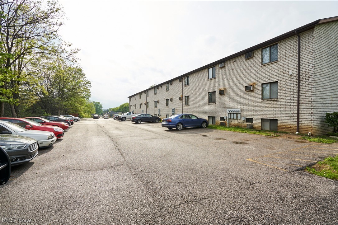 Akron - Commercial Sale