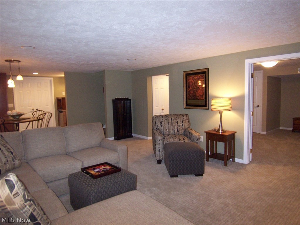 Woodbury Condo Ph Xxxv - Residential