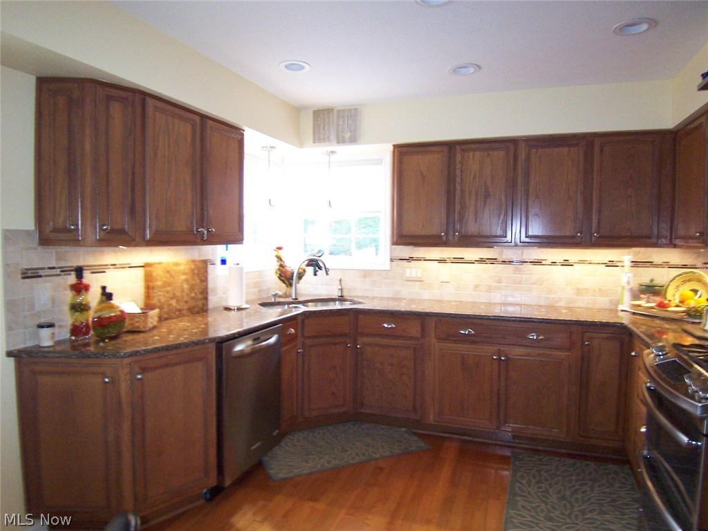 Woodbury Condo Ph Xxxv - Residential