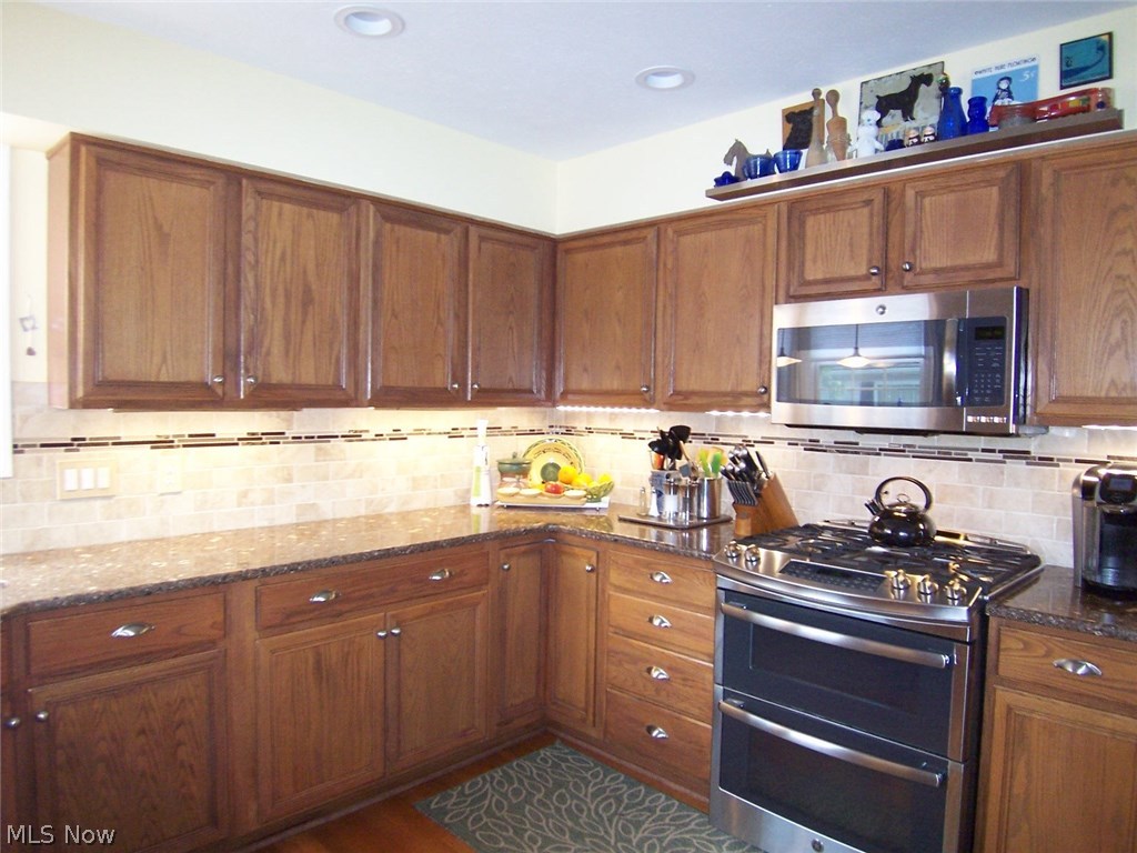 Woodbury Condo Ph Xxxv - Residential