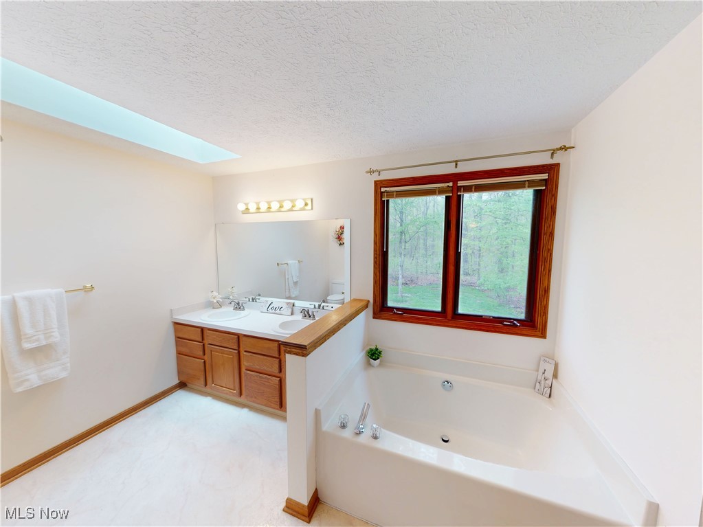 5362 Park Vista Court, Stow, Ohio image 19