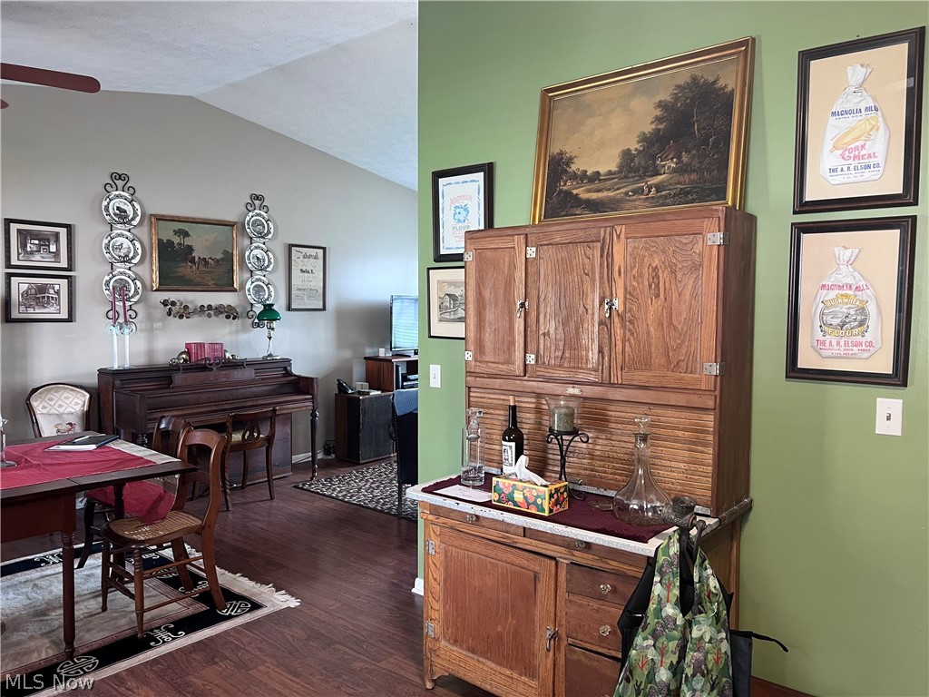 Waldenmyers Lakeside Add - Residential