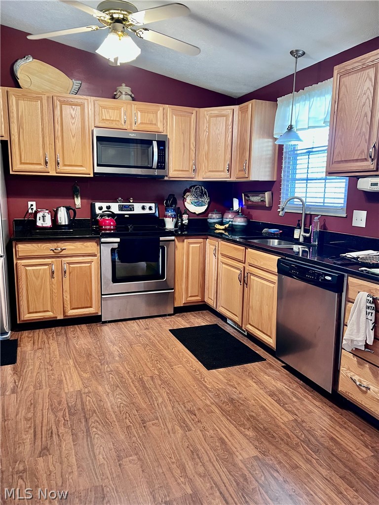 Waldenmyers Lakeside Add - Residential