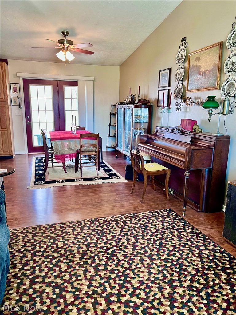 Waldenmyers Lakeside Add - Residential