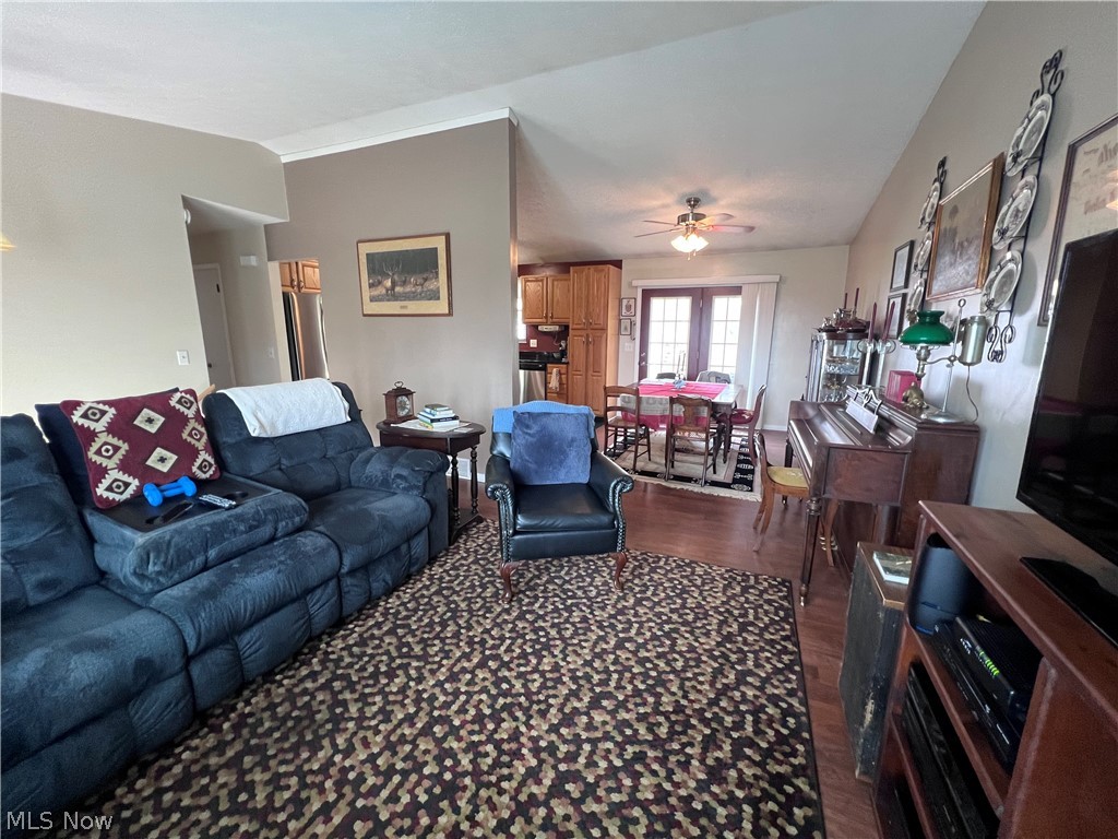 Waldenmyers Lakeside Add - Residential