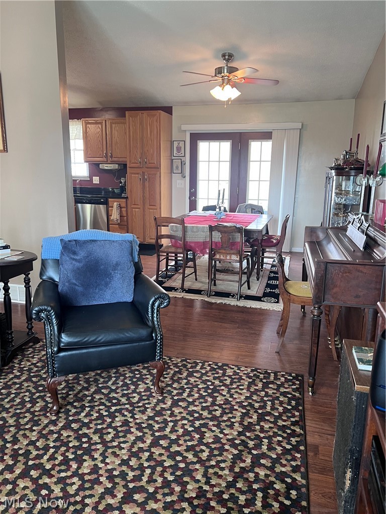 Waldenmyers Lakeside Add - Residential