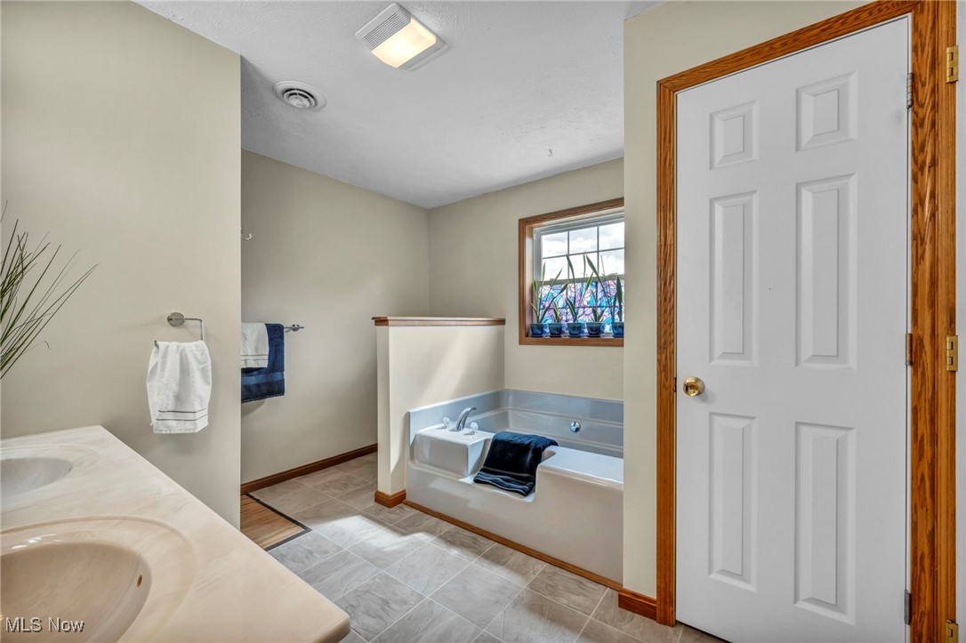2239 W 20th Street, Cleveland, Ohio image 24