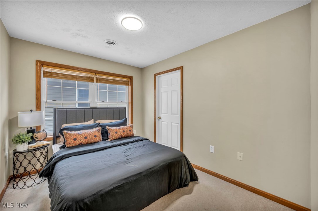 2239 W 20th Street, Cleveland, Ohio image 28
