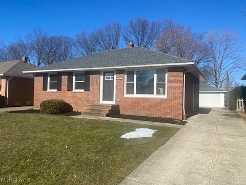 901 Elmwood Avenue, Wickliffe, OH 44092 - #: 5102699